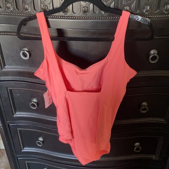 NWT Lululemon Raspberry Cream Waterside Square-Neck One-Piece Swimsuit Size 10 - Picture 9 of 11